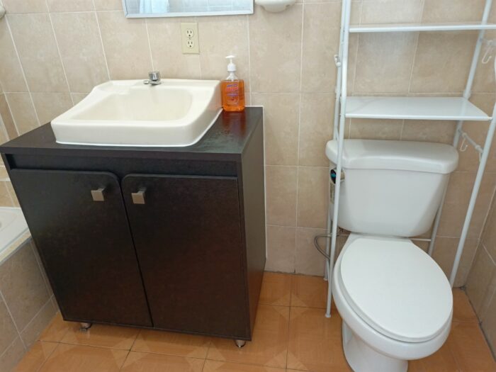 Bathroom apartment 7