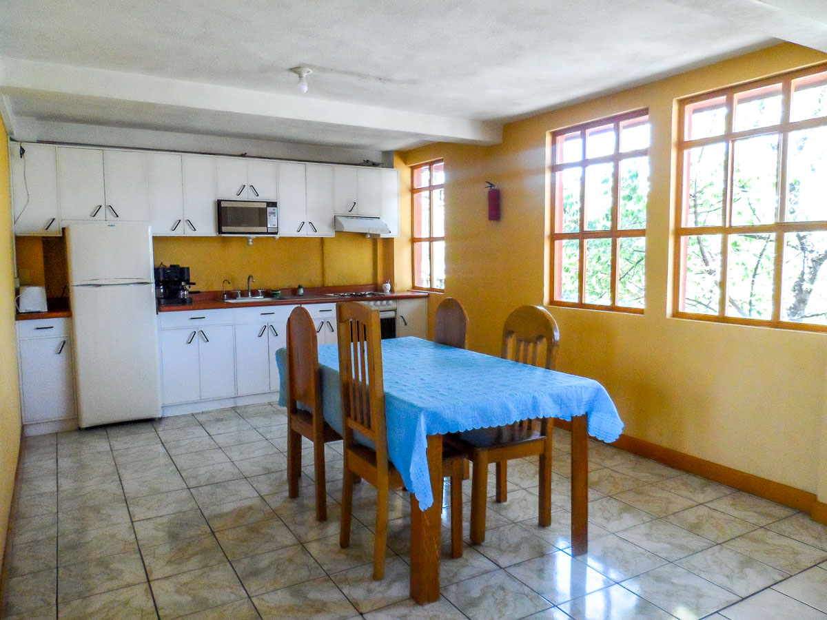 apartment-1-dining-room1-quetzaltenango