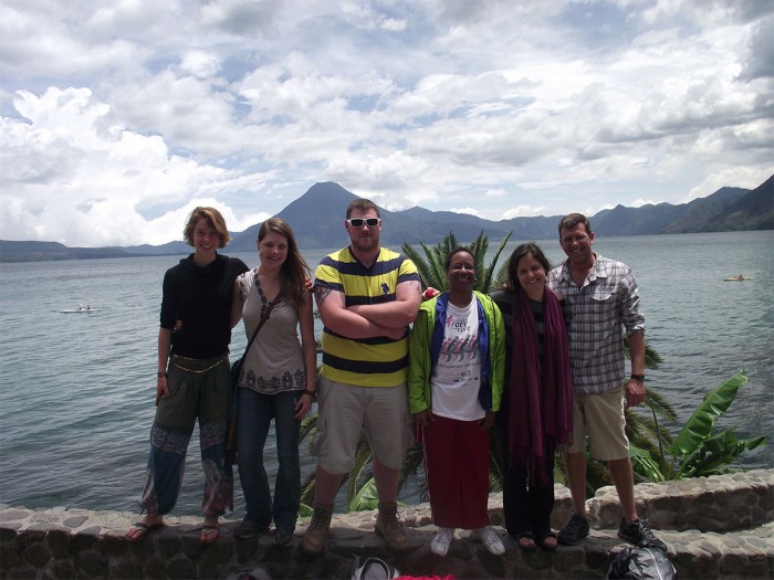 accelerated Spanish in Quetzaltenango guatemala Estudiantes de Casa Xelajú en Lago de Atitlán, Sololá, Guatemala.