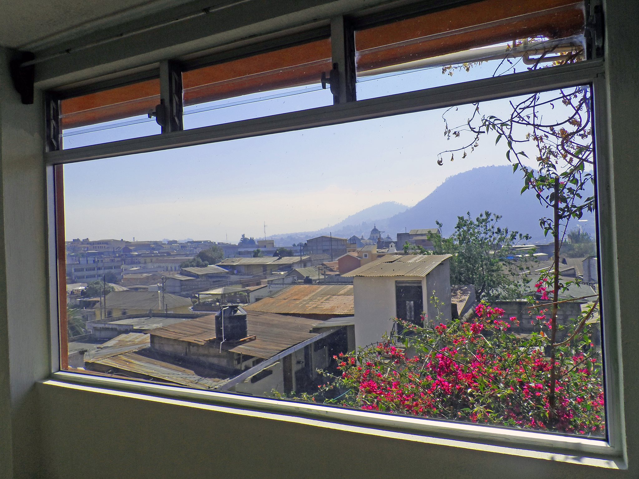 apartment-1A-window-quetzaltenango