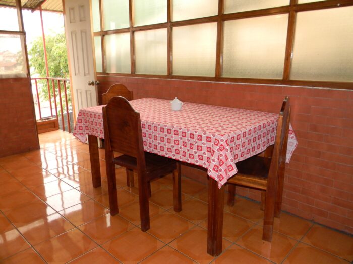 Dining room apartment 5
