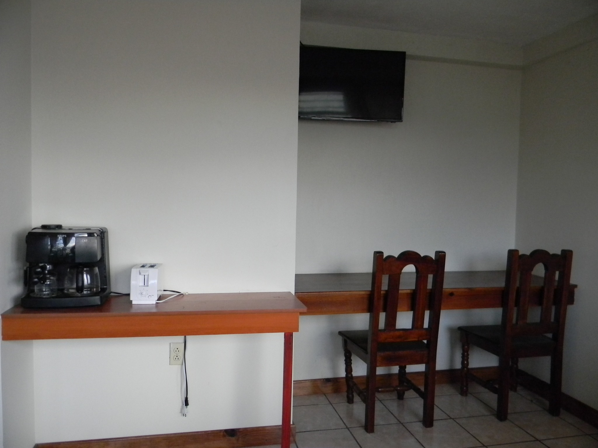 rent-quetzaltenango-dining-room