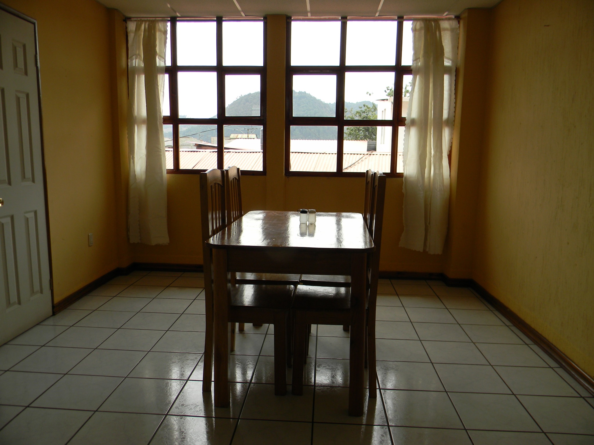 Dinning room apartment 2