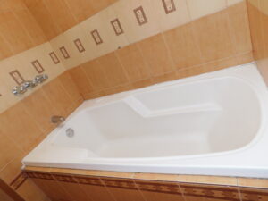 Bañera, apartamento #2A