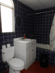 Baño de la planta alta