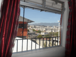 Ventana del apartamento estudio